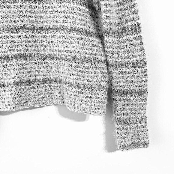 Ann Taylor Loft Gray White Fuzzy Sweater XS Wool Alpaca Blend Long Sleeves - Picture 6 of 9